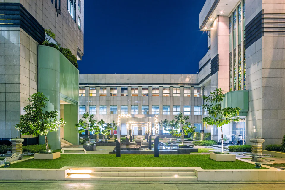 Plaza Mandiri, photo 1