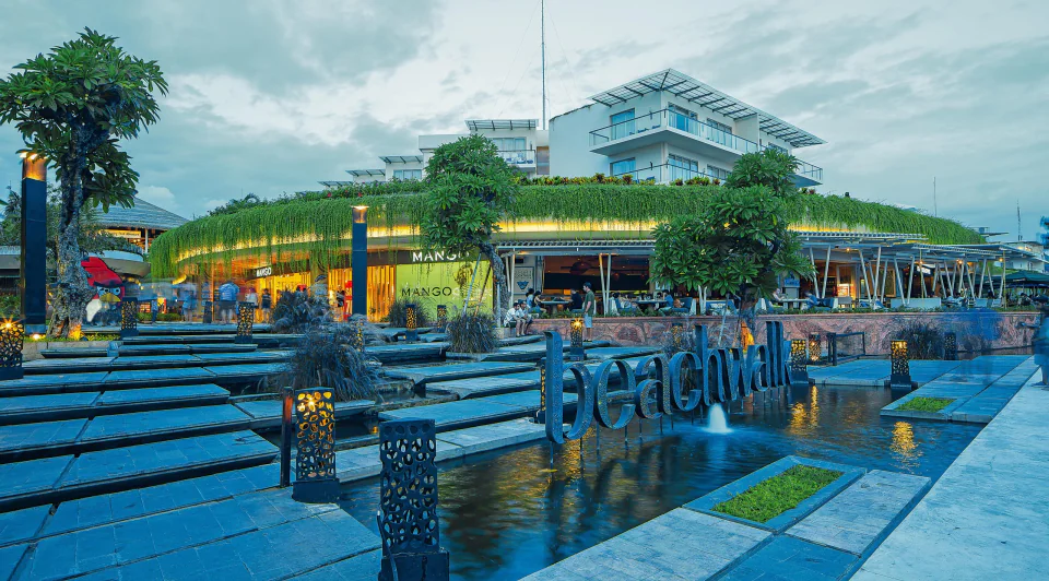 The Beachwalk - Bali, photo 2