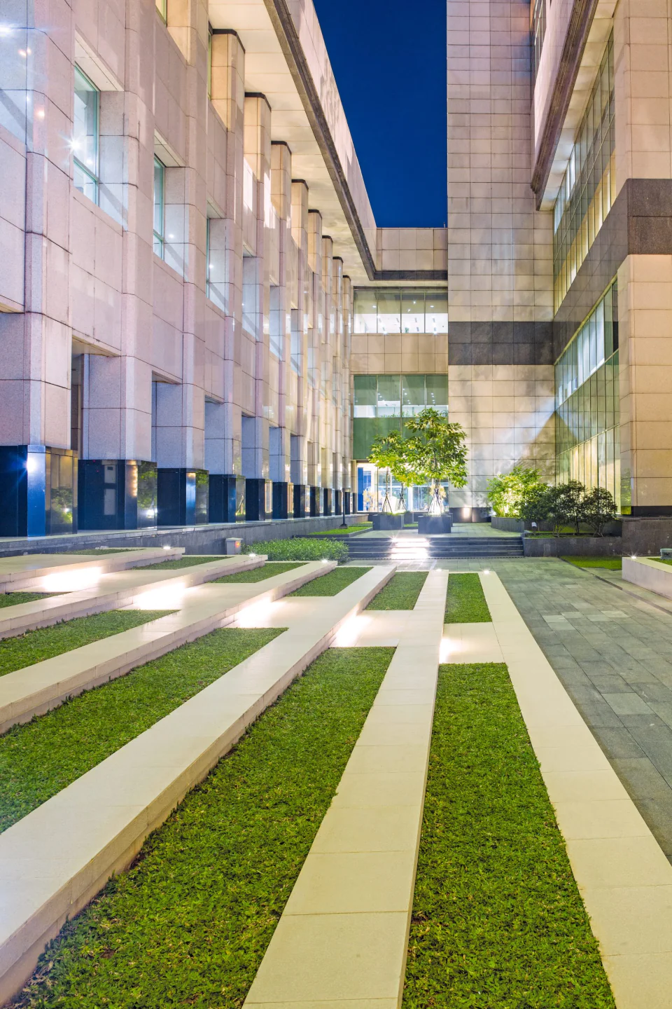 Plaza Mandiri, photo 2